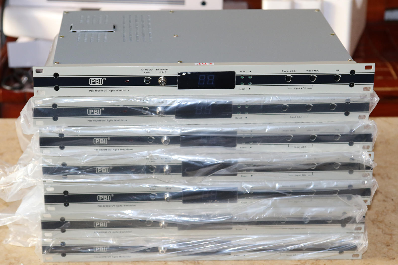 PBI-4000MU-V PBI-4000MU-V